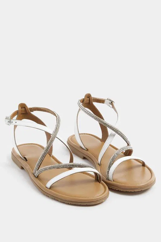 Image of Sandales Ã  brides asymÃ©triques blanches avec strass coupe large E