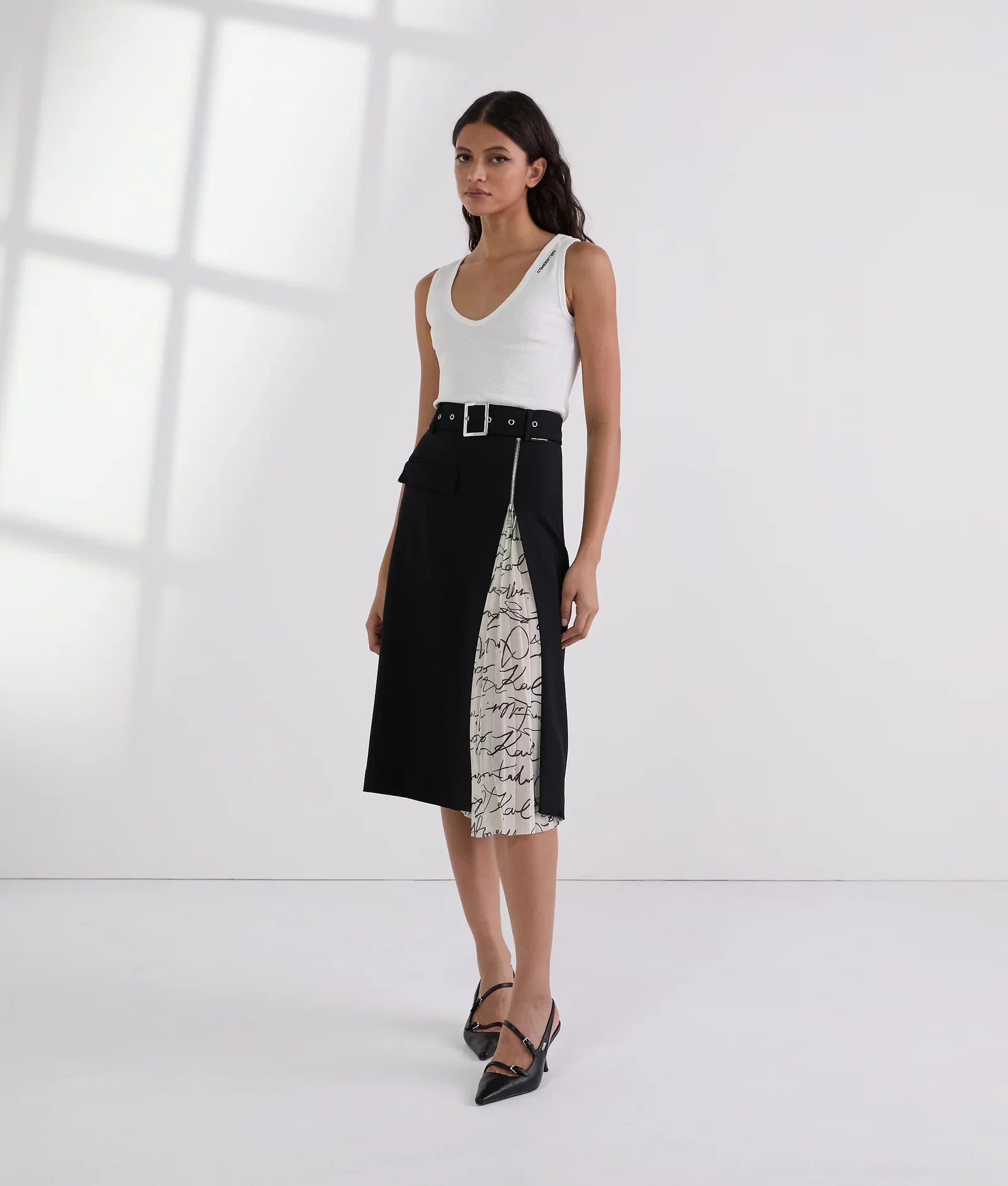 Image of Pleat detail skirt