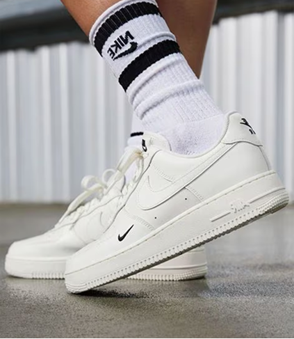 TRAINERS