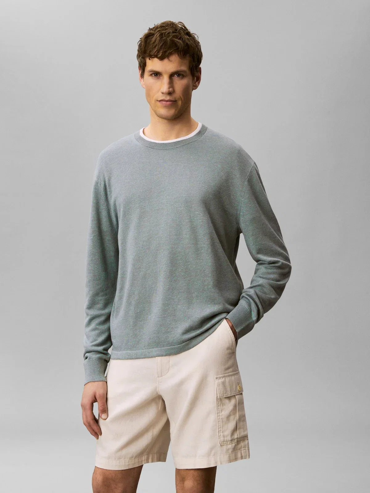 Leichter Strick-Pullover aus einem Leinen-Mix