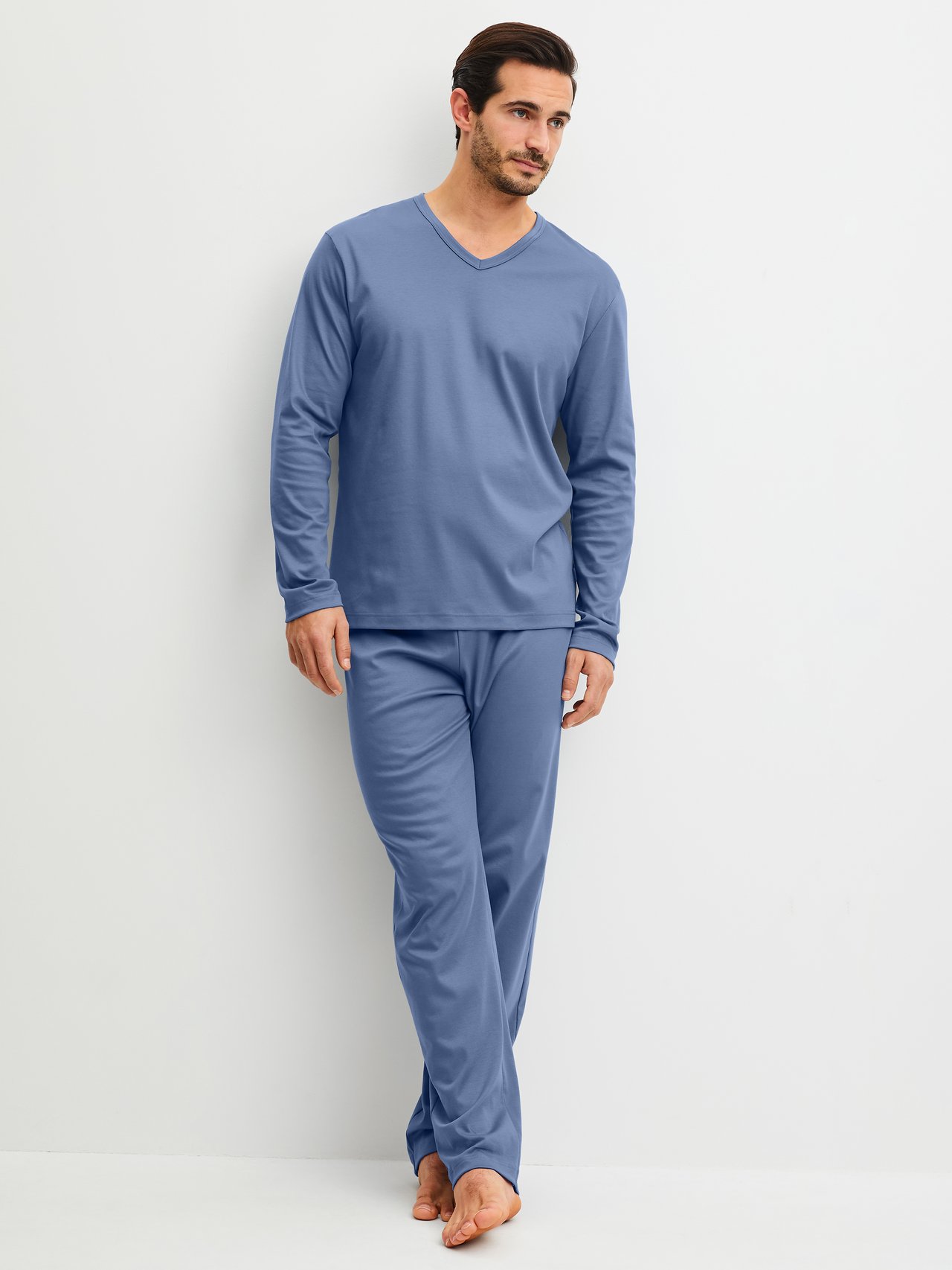 Men model is wearing Pyjamas, long made of 100% Cotton in Blue, Unicoloured from the Relax Choice 1 series by CALIDA, Front view