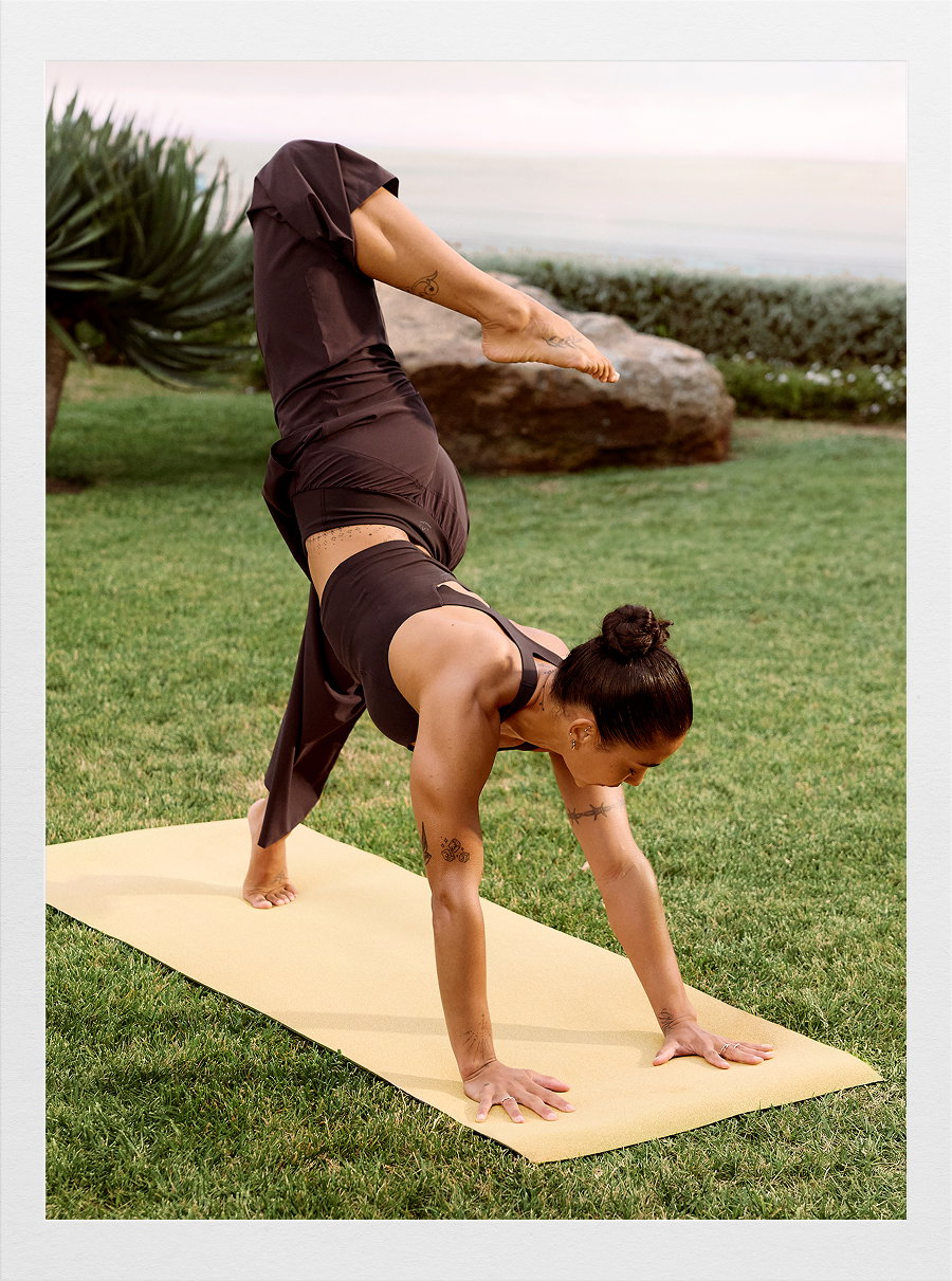 glowzone™ Hybrid Straight Leg Pant 29"