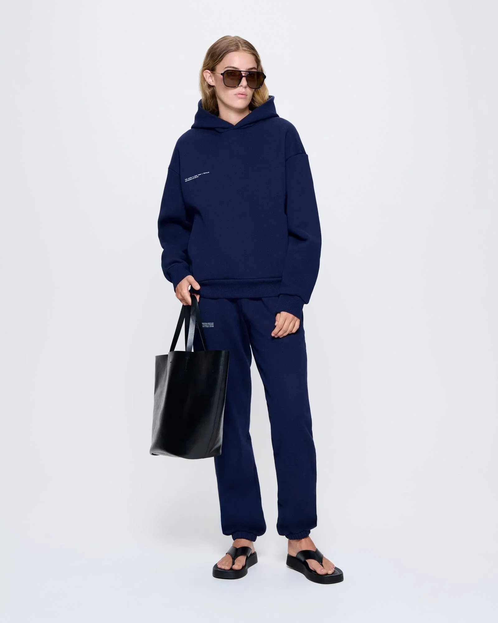 Image of Womens 365 Heavyweight Track Pants—navy