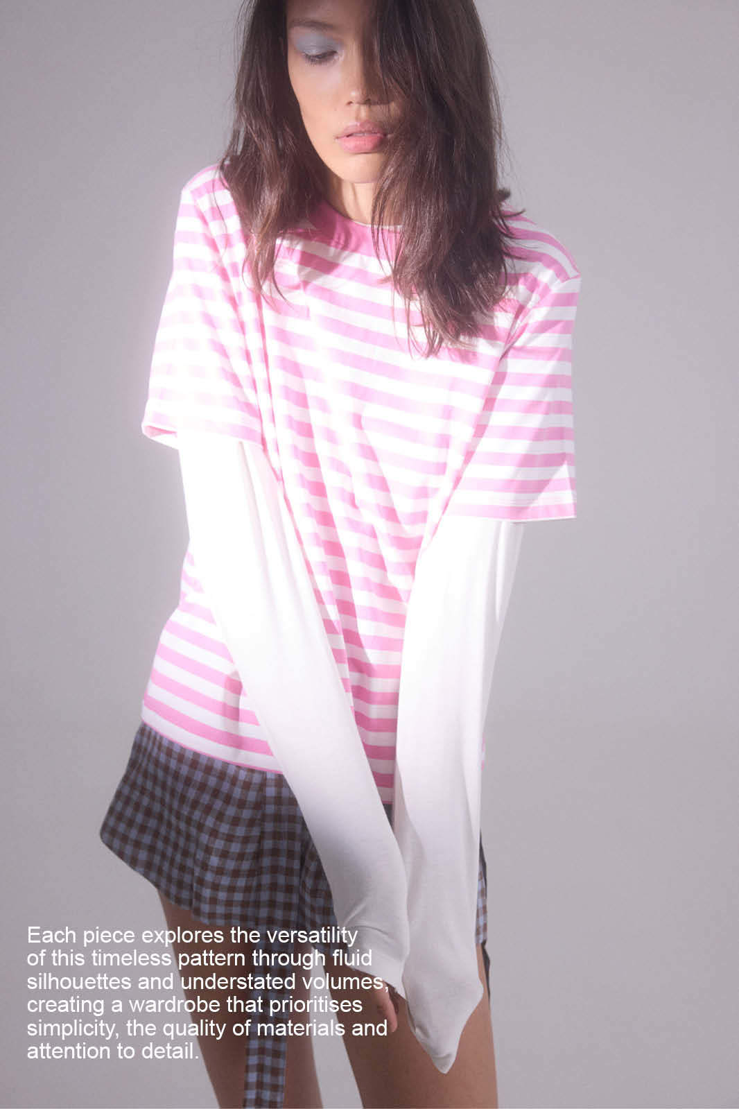 Dress with contrast stripes in 100% cotton