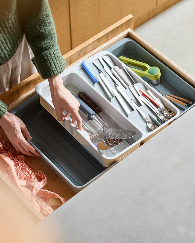 DrawerStore™ Expanding Tiered Cutlery, Utensil & Gadget Organiser