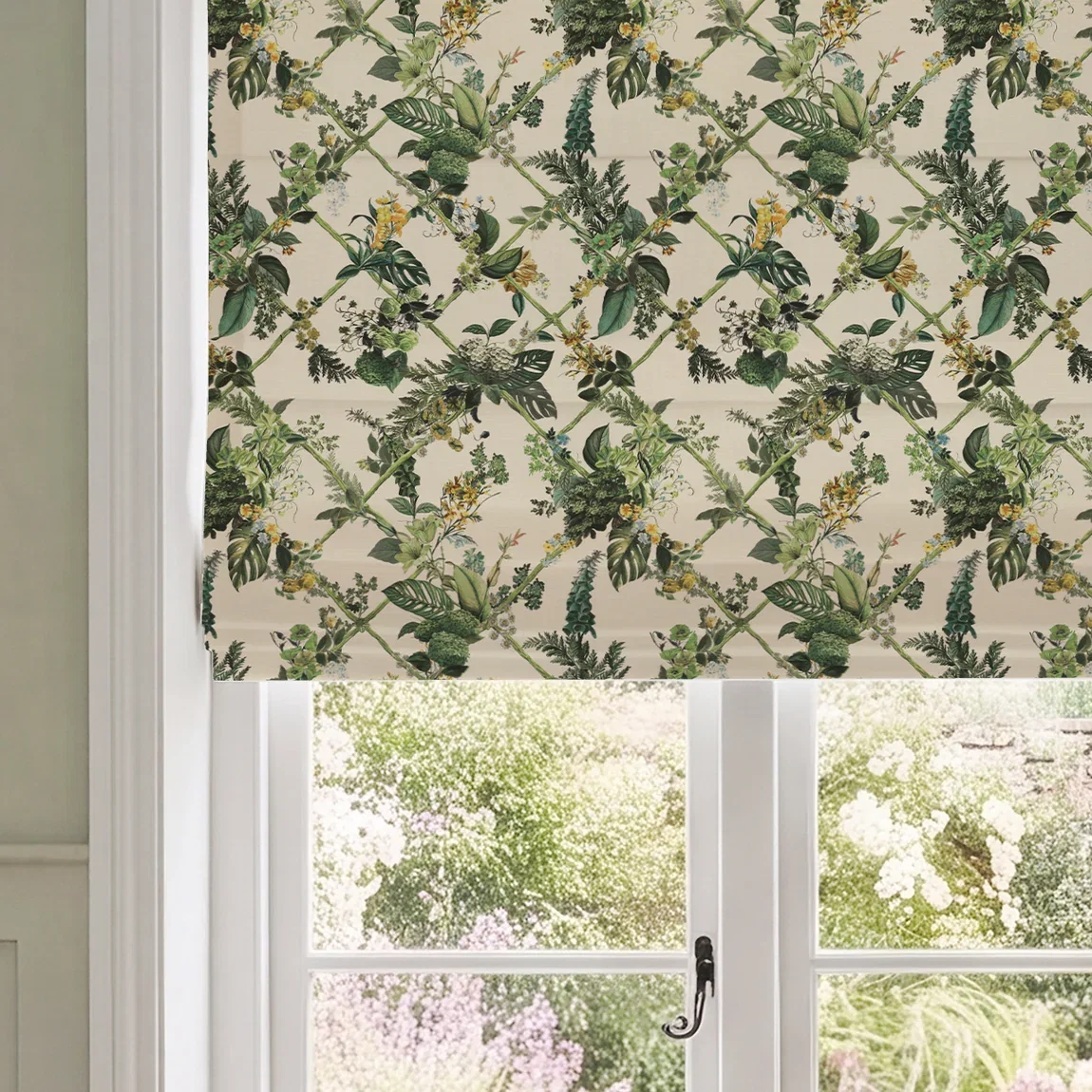 HOUSE Llewelyn-Bowen Cotswold Fantasia Roman Blind