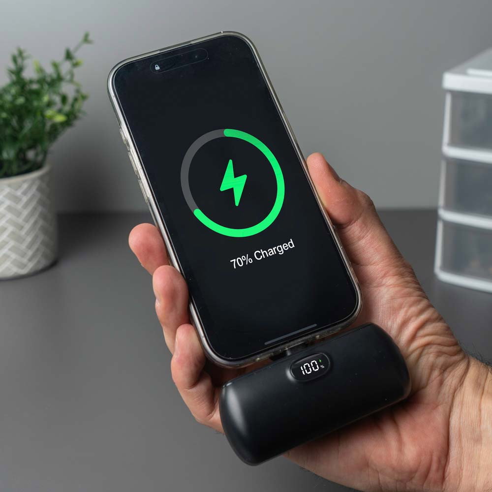 RED5 Pocket Plug-in 5,000mAh Power Bank