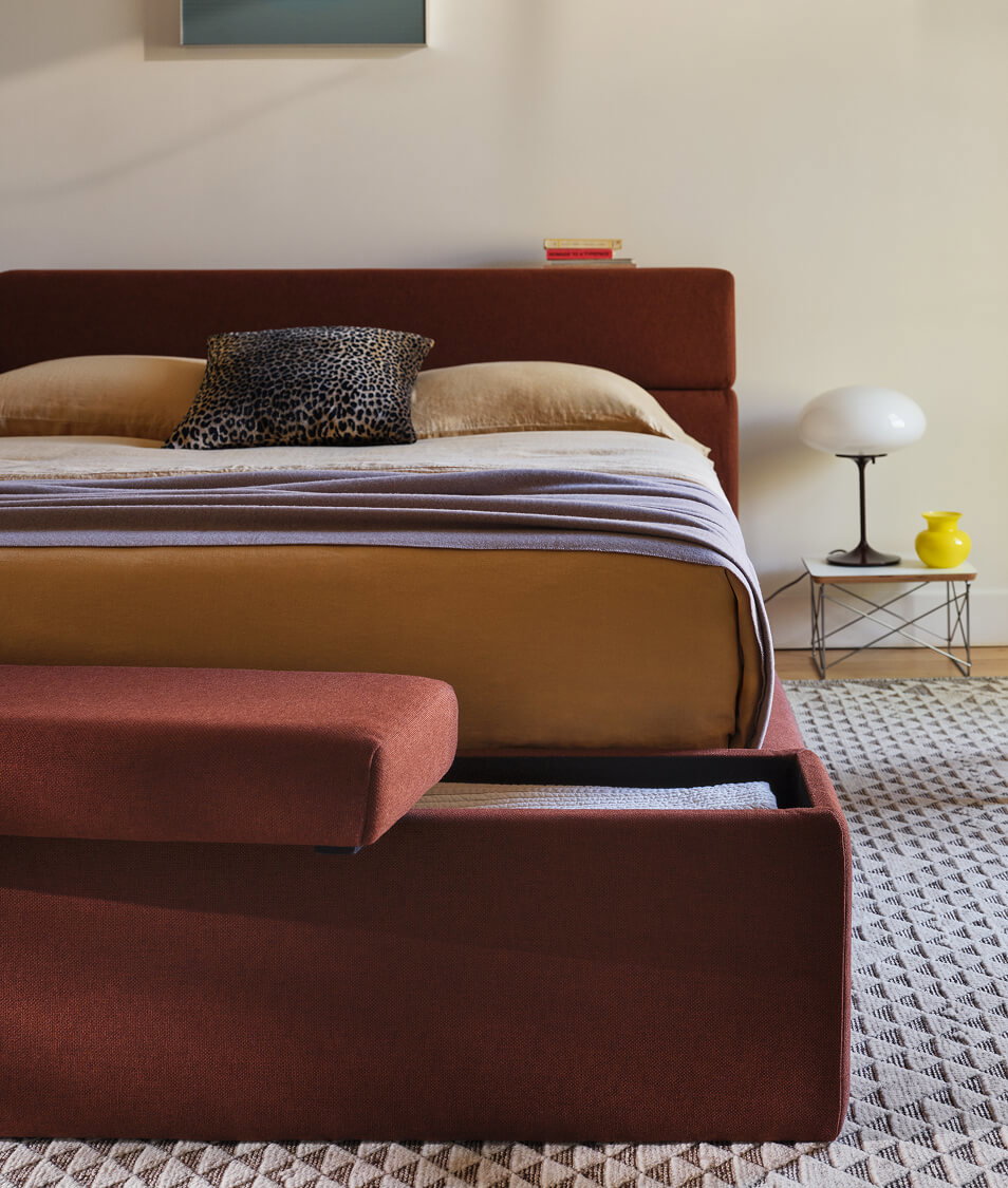 Corbel Bed