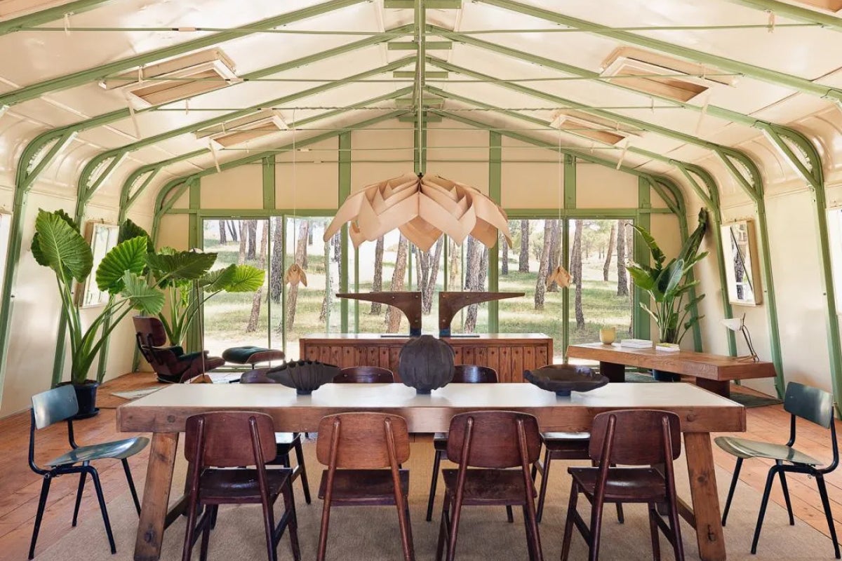 This Fabulous Mid-Century Prefab House Could Be Yours
