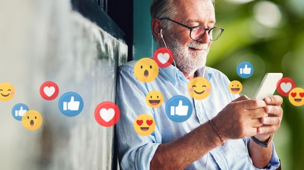 Réseaux sociaux et WhatsApp: rester proche de ceux qui comptent