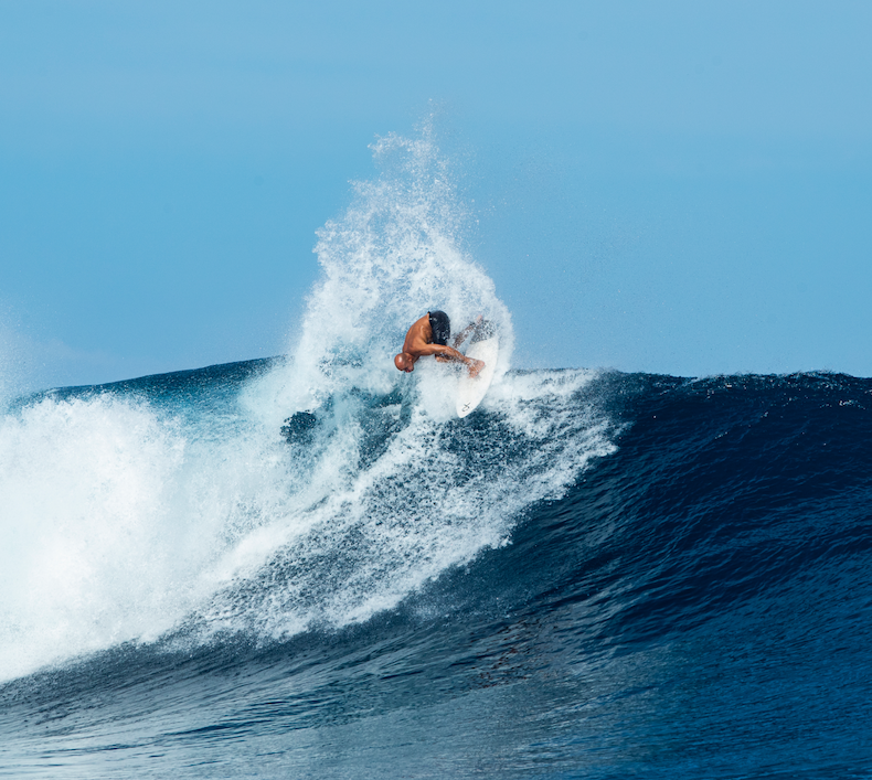 kelly slater surfing