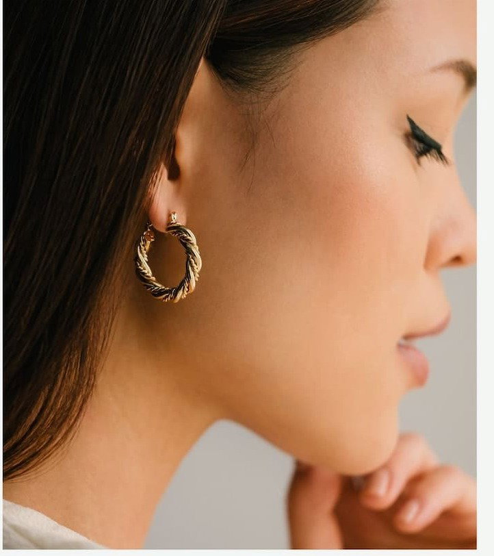 Jessie Hoops