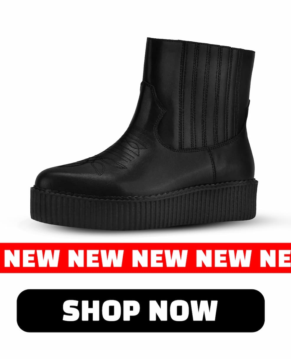 Black Leather Pull on Western Pointed Mondo Creeper Boot