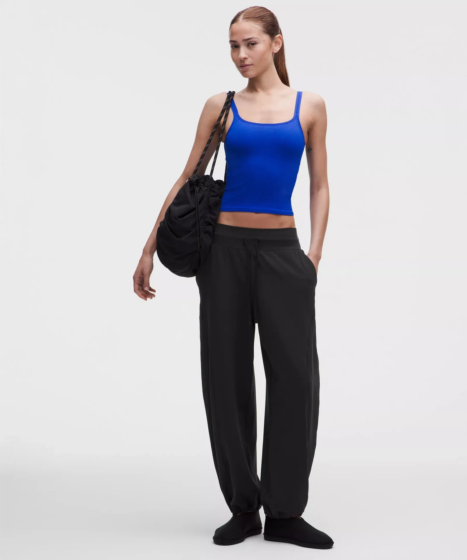 Groove Low-Rise Relaxed Cinch Pant *Regular