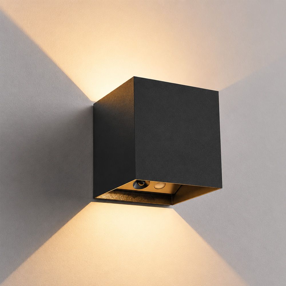 Kansas battery-powered wall lamp