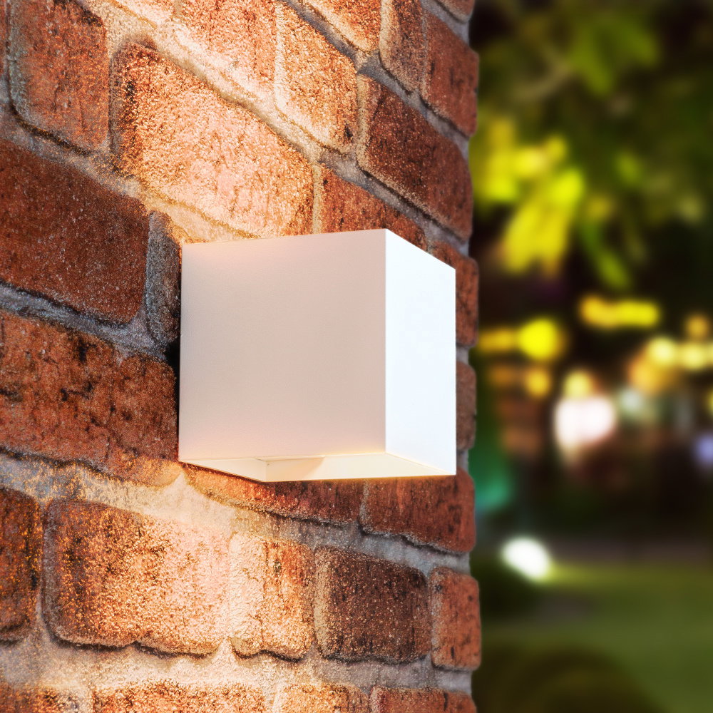 Kansas wall light white