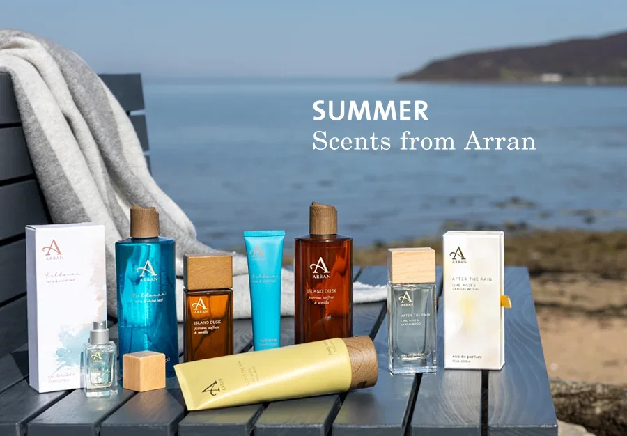 model holding an island dusk body mist