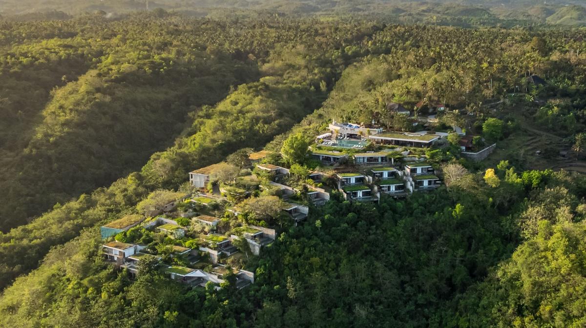 Nusa Penida's Only Five-Star Eco-Retreat with Daily Breakfast, Nightly Dinner & Bali Return Boat Transfers