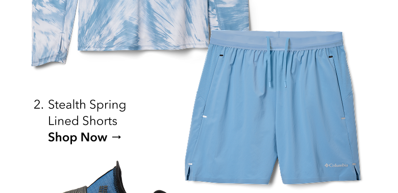 The outfit: Long sleeve top, shorts, shoes.