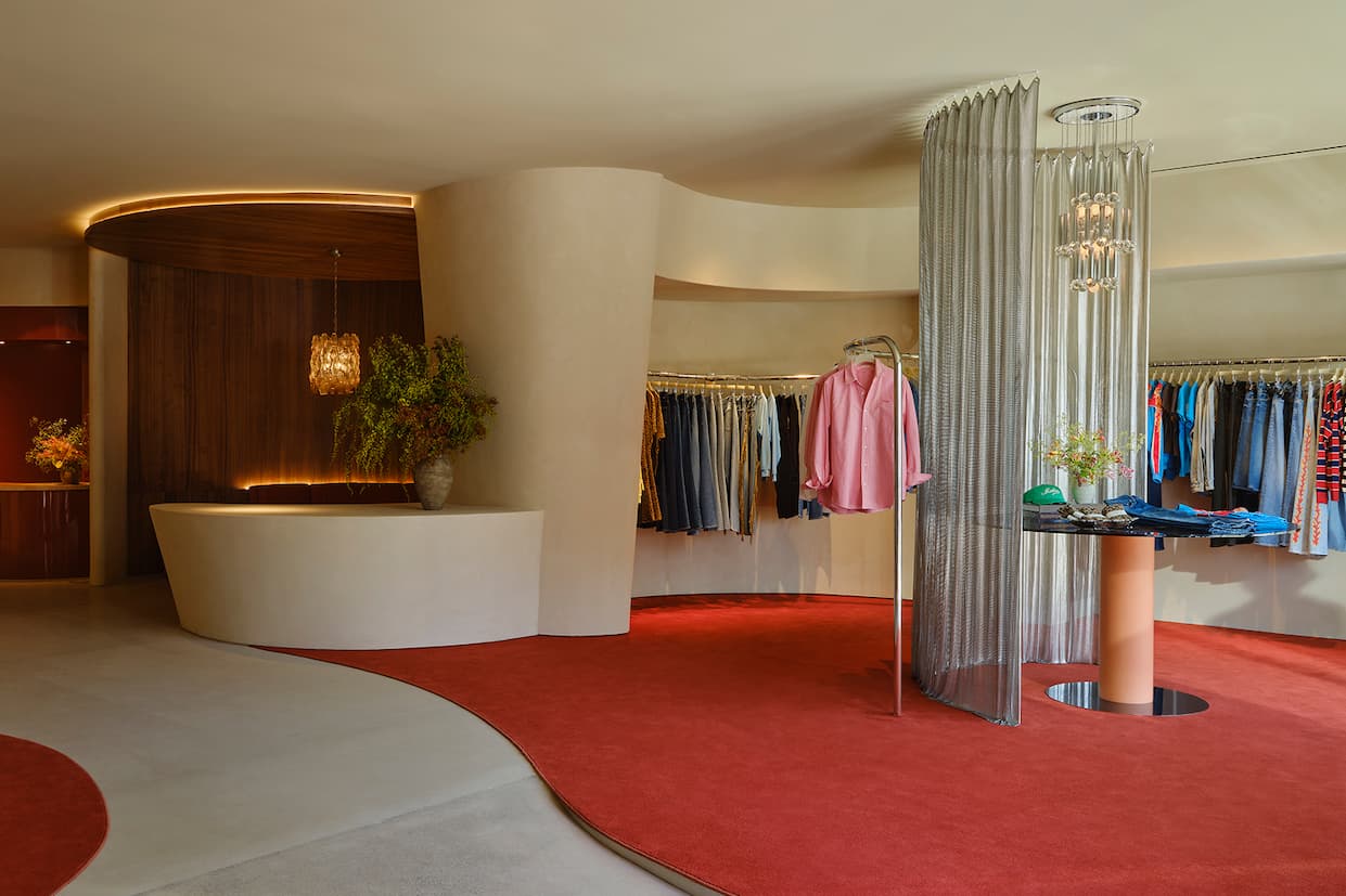 FLAGSHIP MOTHER STORE - BEVERLY HILLS