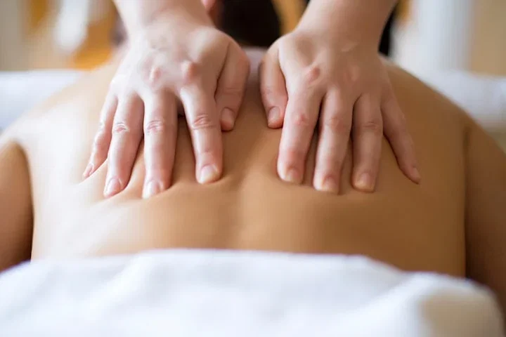 Klassisk svensk massage 30 minuter hos voco Stockholm Kista Hotel