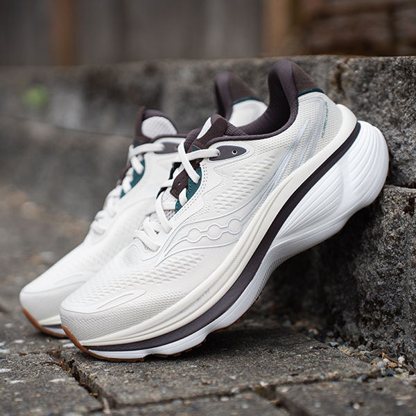 Saucony Hurricane 26