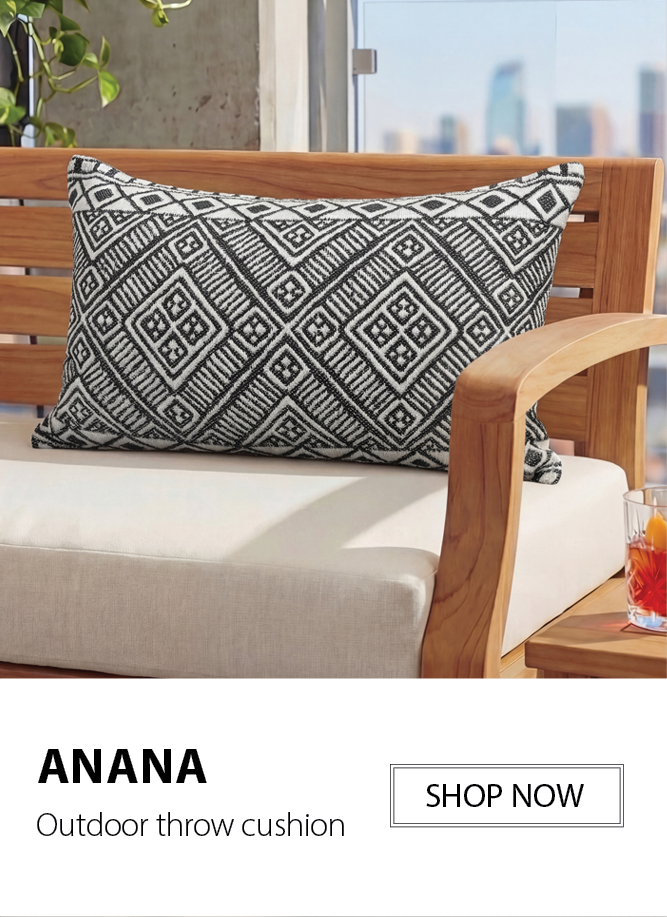 ANANA Outdoor throw cushion