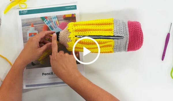 Crochet Pencil Pouch