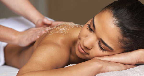 Rejuvenate with the Honey Harvest Glow spa package