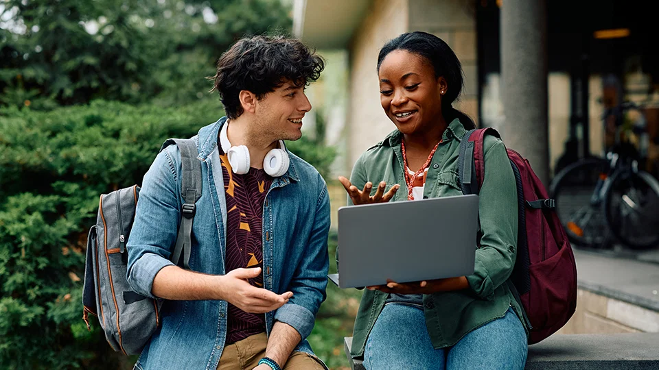 Essential Computer Gear for New College Students