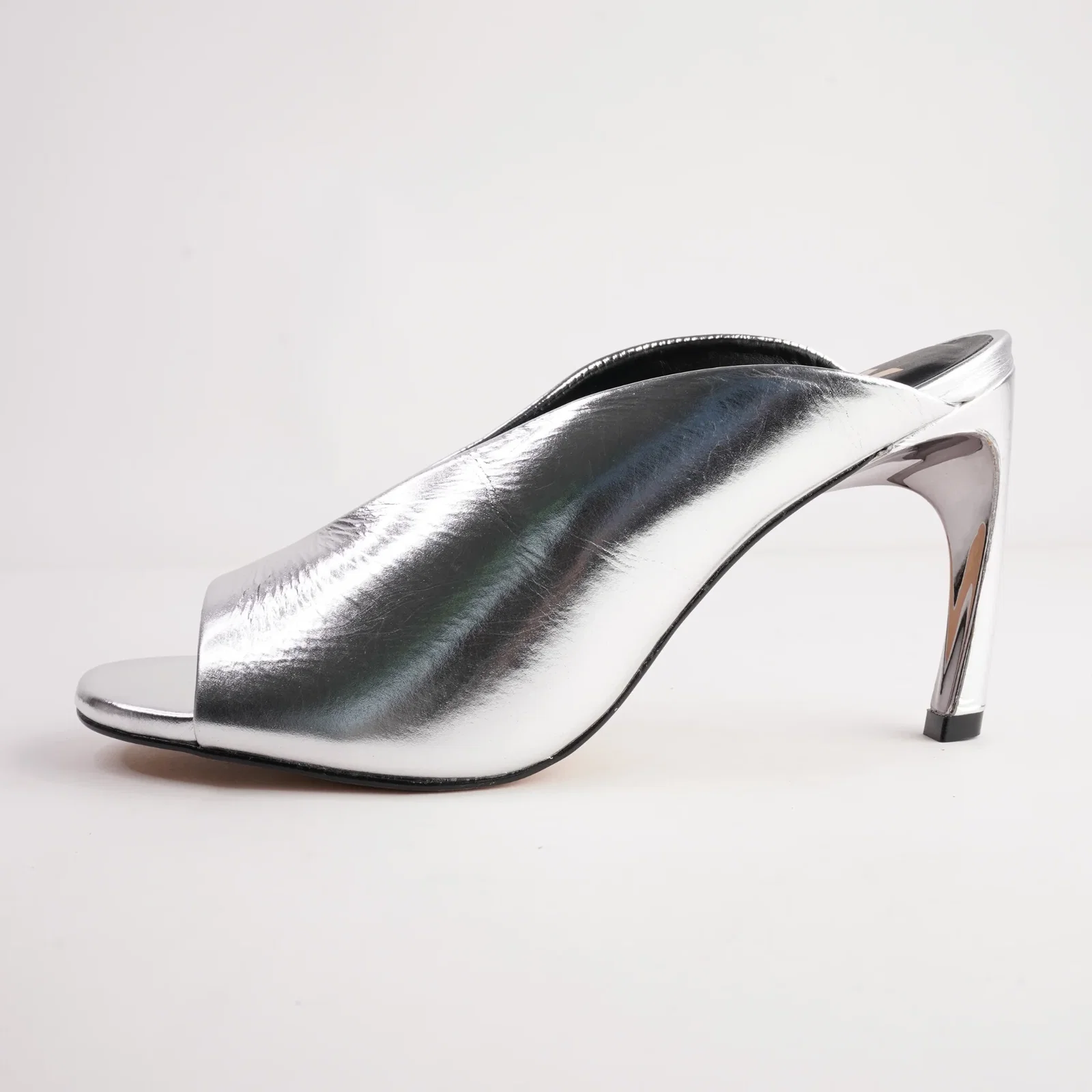 Image of Xalina Silver Leather Heels