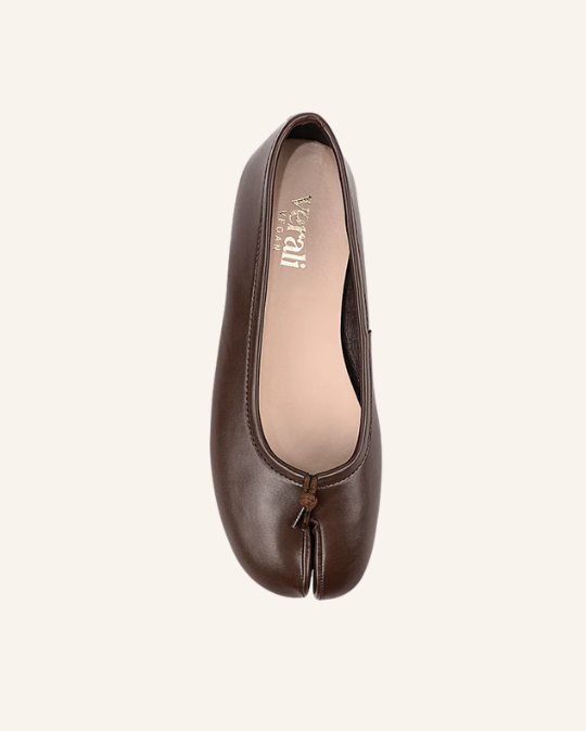CHOC BROWN