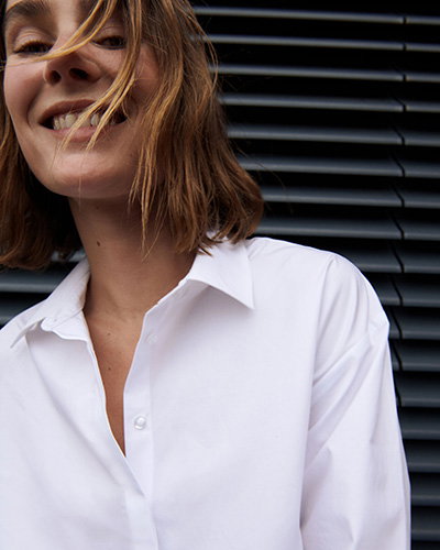 WHITE SHIRT