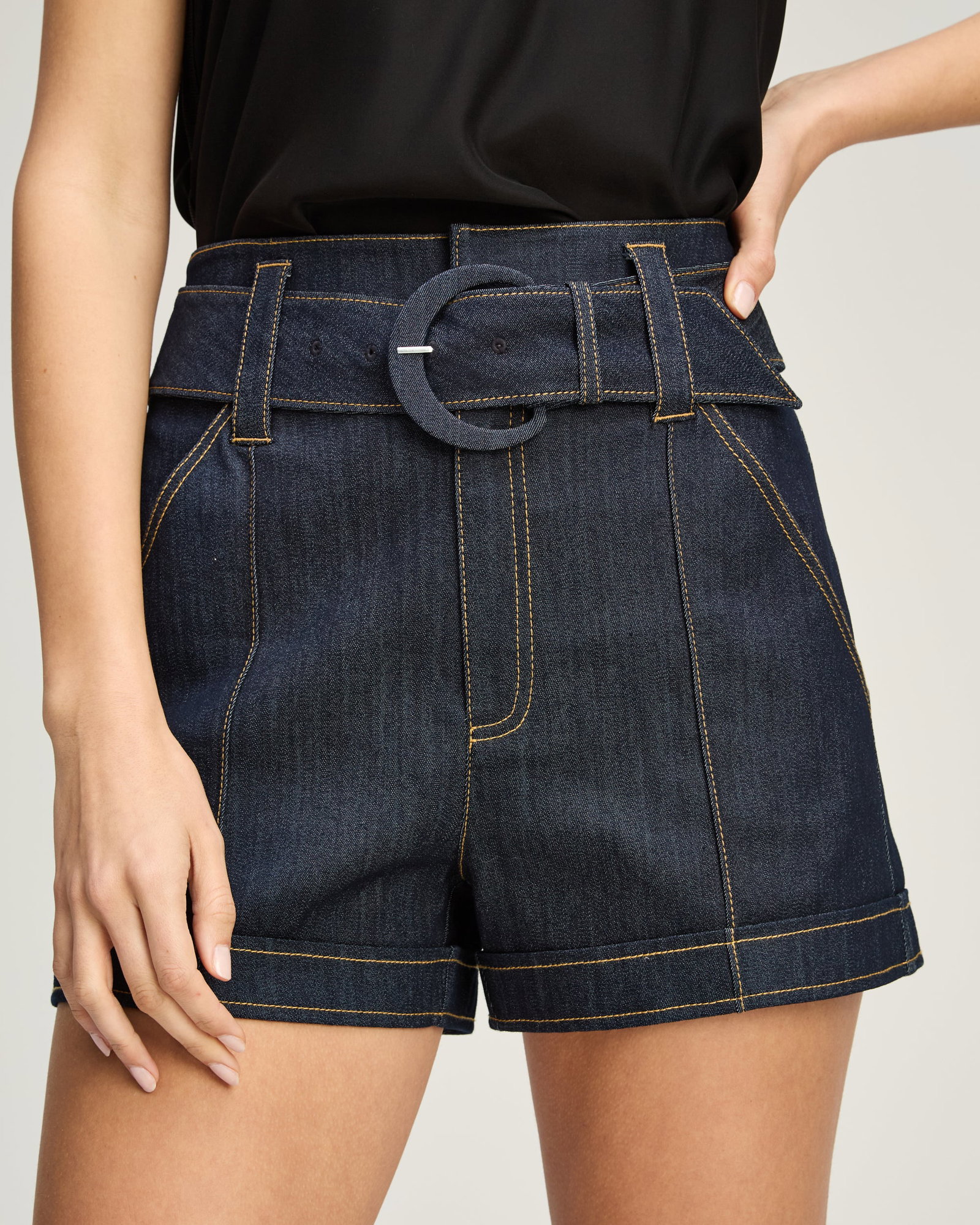 https://cinqasept.nyc/products/denim-aldi-short-in-indigo