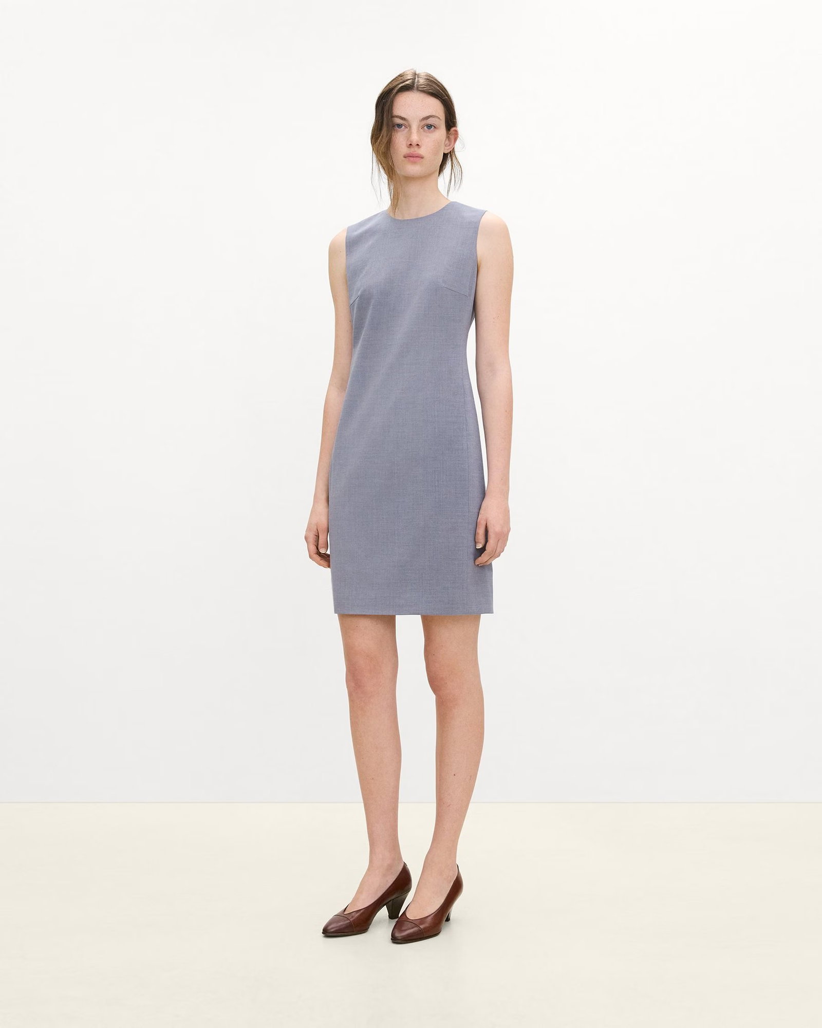 Sleeveless Fitted Dress in Wool Gabardine