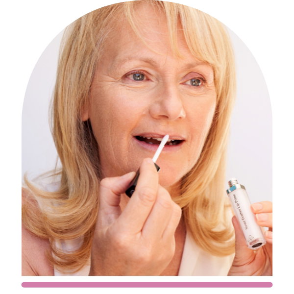 Why? Our lip prime seals the edges of your lips to prevent lipstick from bleeding into the fine lines How? Use the sponge applicator to sweep lip prime around the outer edges of your lips, then rub in with your fingertips