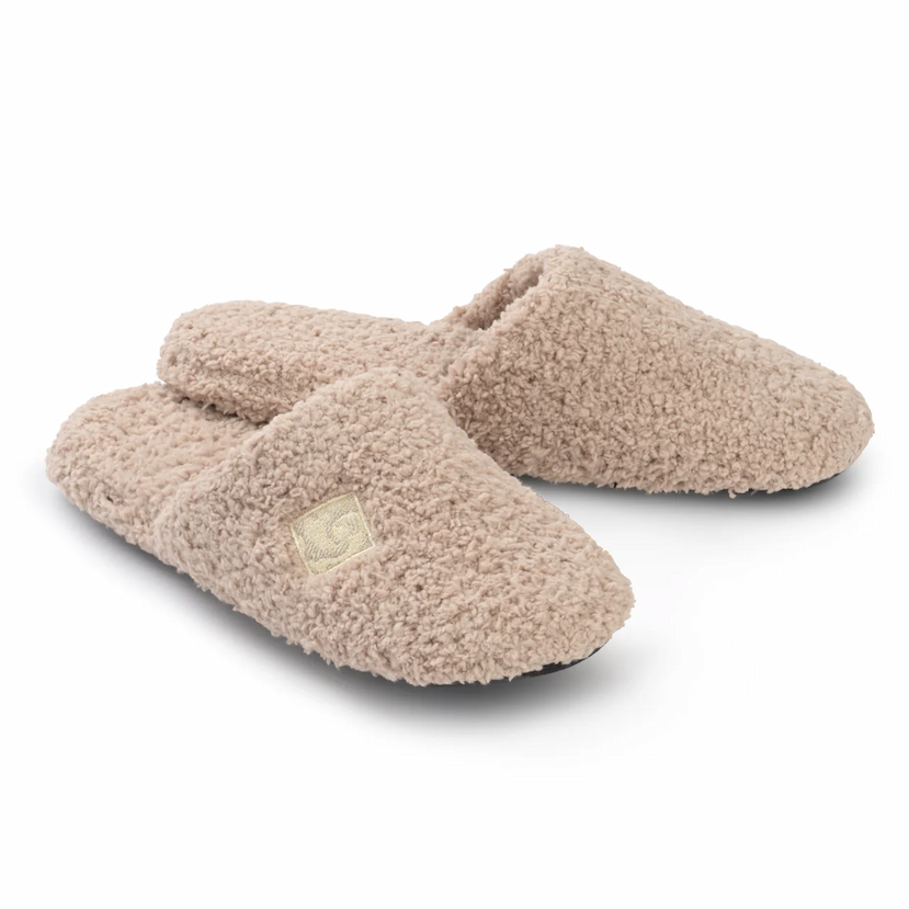 Closed Toe Slippers in Wheat
