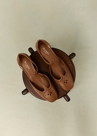 Astrea Leather T-Bar Courts