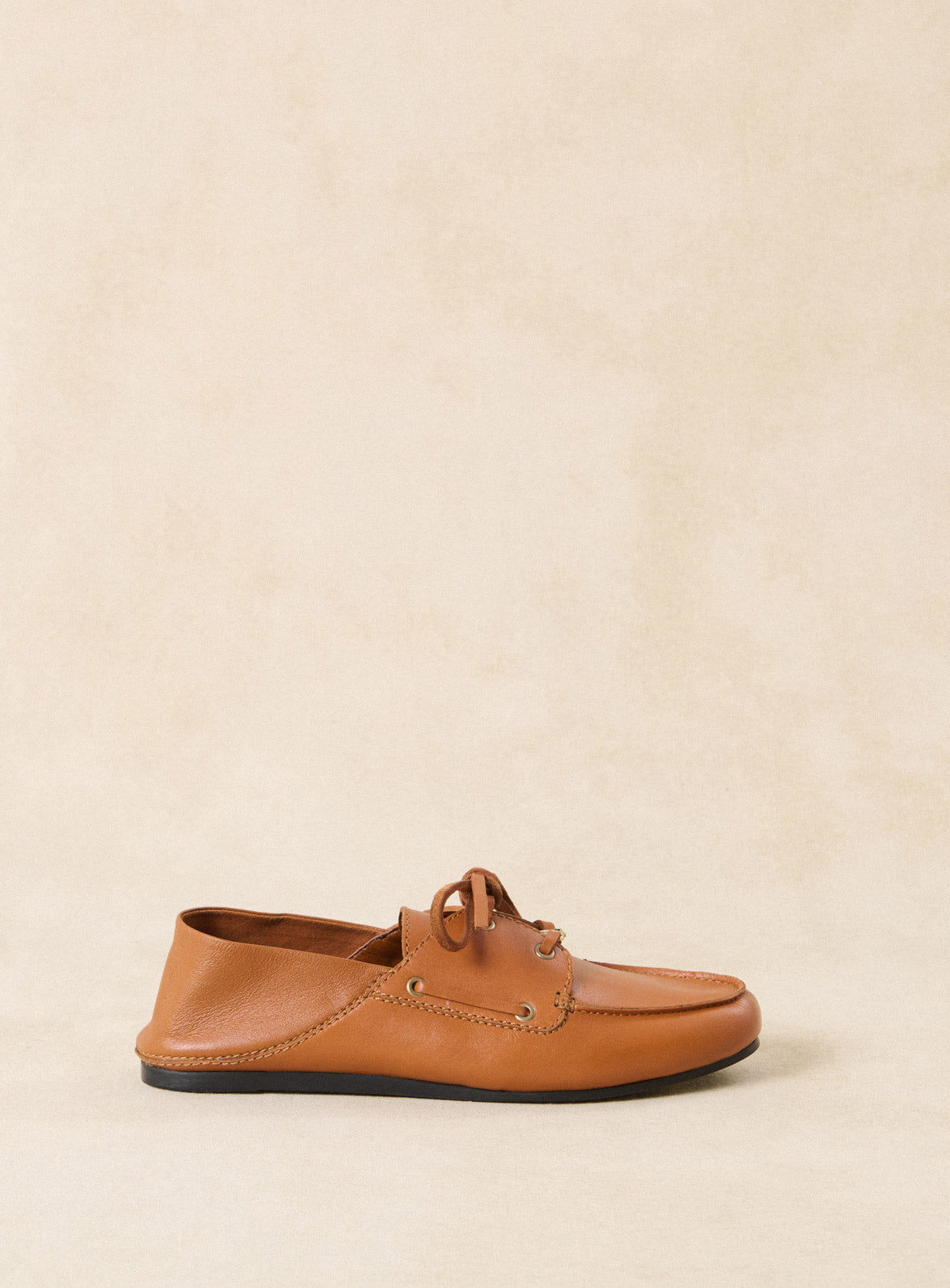 Copain boat shoes camel