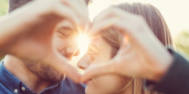 un couple amoureux