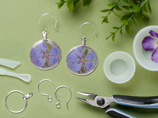 Explore Resin & Mixed Media