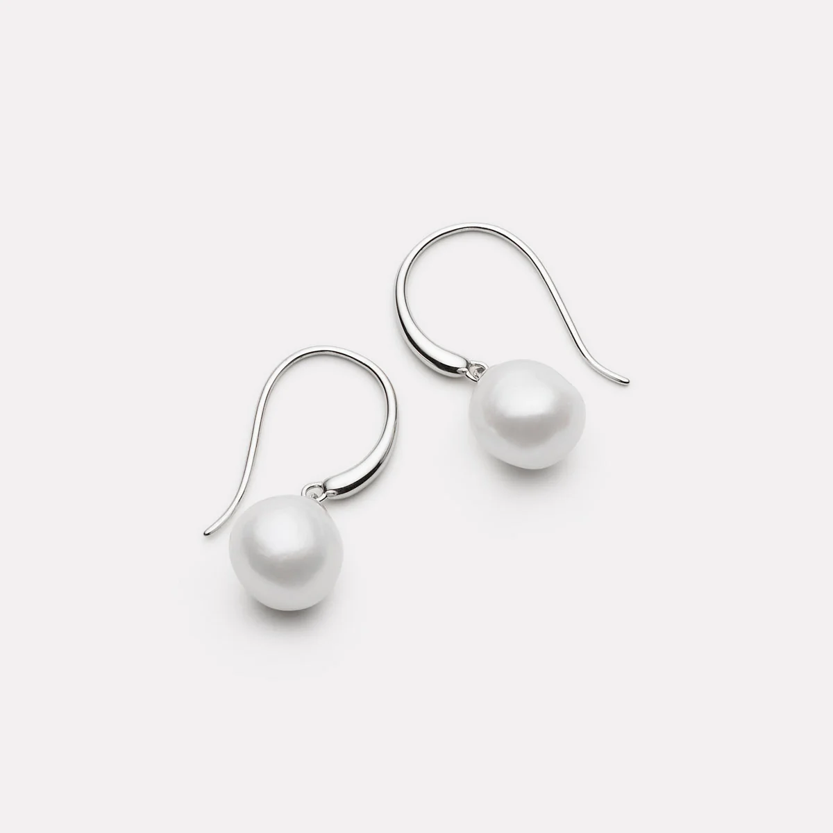 Image of Ocean Glow Pearl Earrings