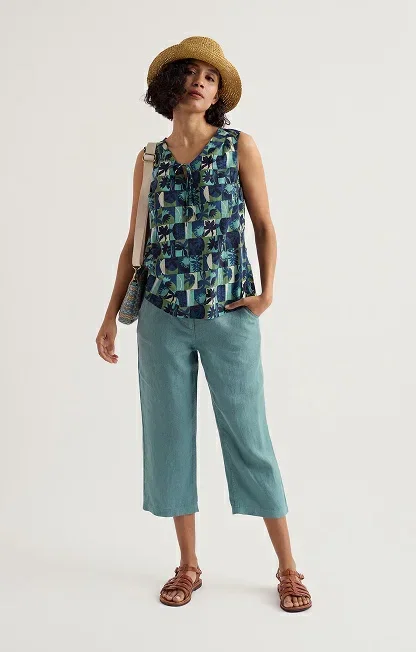 Brawn Point Straight Leg Crops