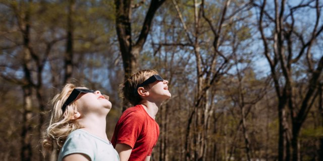 éclipse enfants