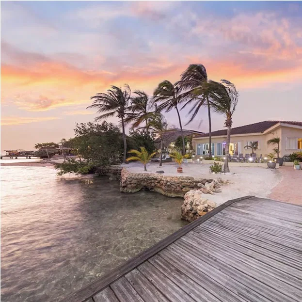 Book this home in Aruba