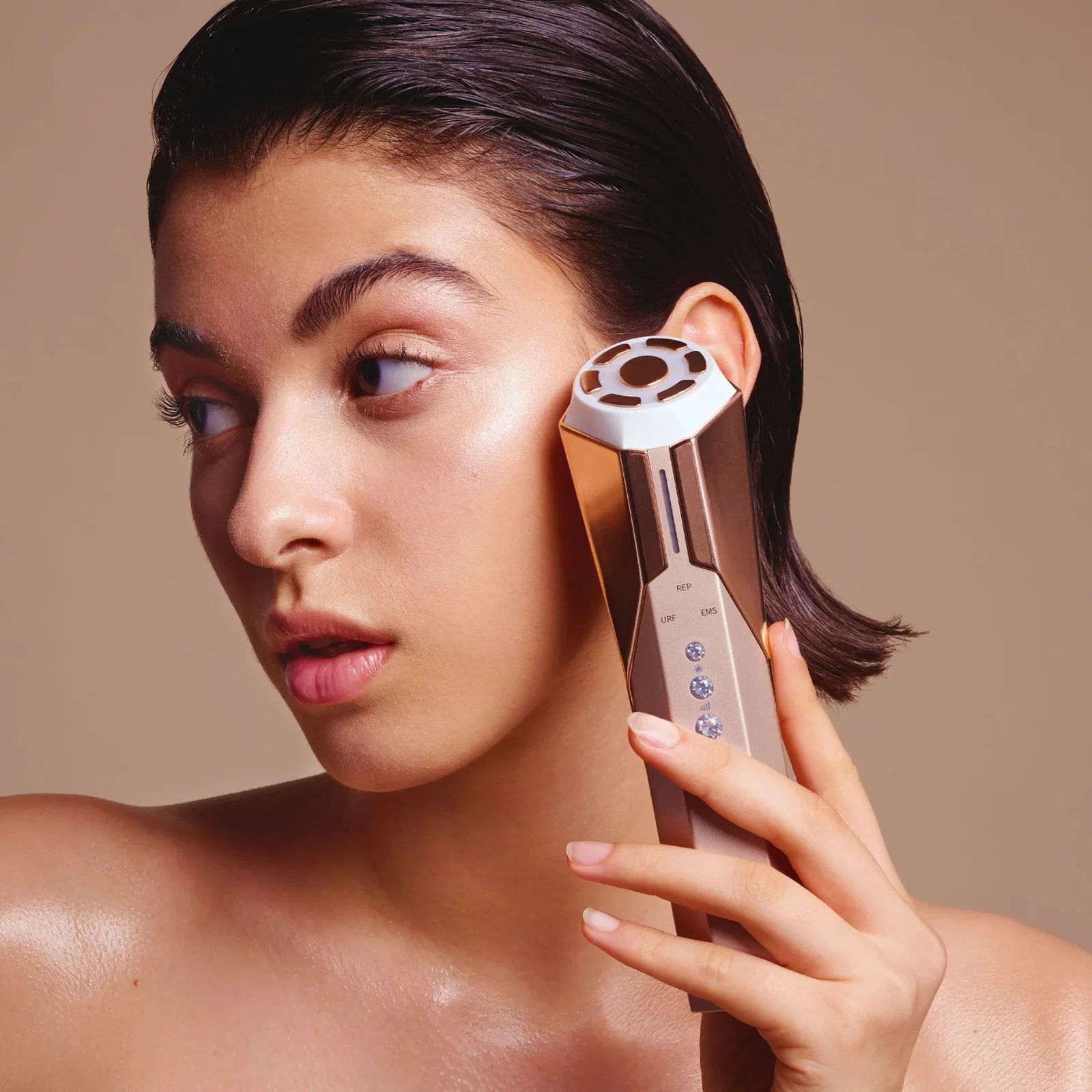 REVA | Instant Age Renewal Wand (Reva)