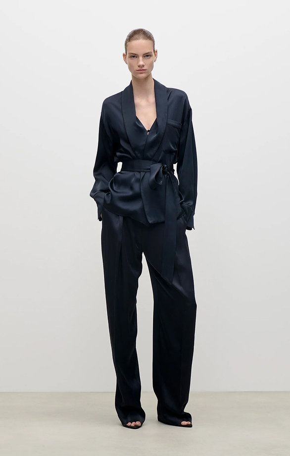 Alba Blouse In Dark Navy