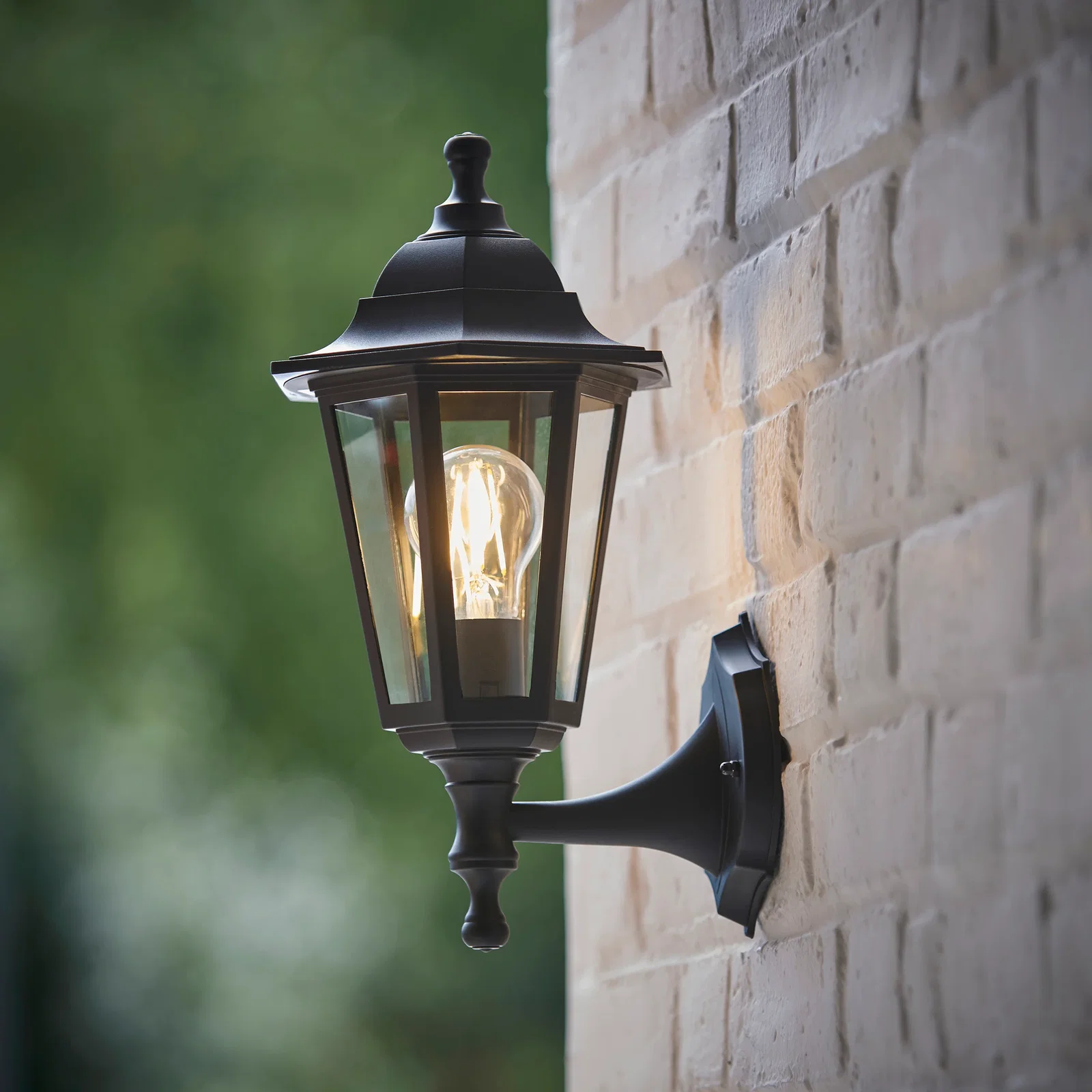 Image of Bayswater 1 Light Wall Light Black