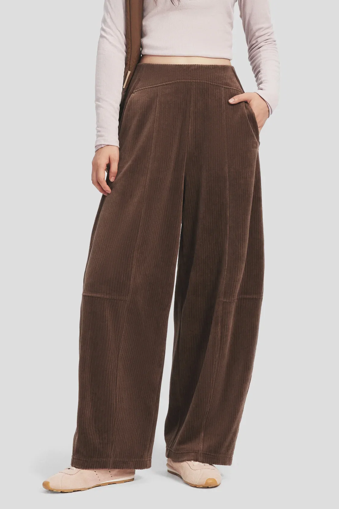 Image of Women's Stretch Relaxed-Fit Pants EL011