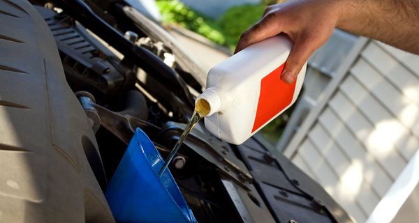 Cambio y filtro de aceite y revisión del vehículo desde 39,95 € en Motorauto